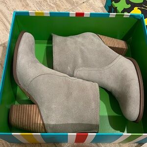 C Wonder light grey ankle boots, size 7.5